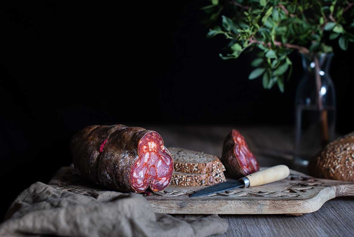 Morcón ibérico de bellota, casi chorizo... pero sólo casi